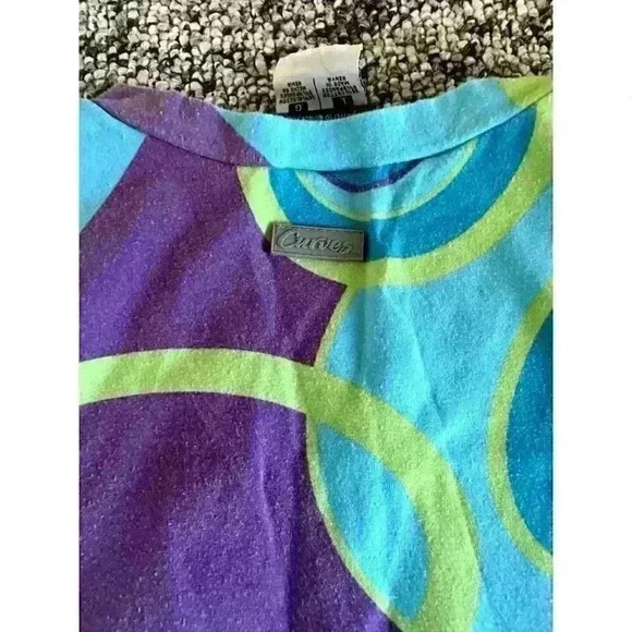 Curves Sleeveless Multicolored Top Size Large - Picture 3 of 4